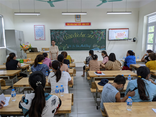 Họp phụ huynh đầu năm học 2022- 2023 trường Tiểu học Kiêu Kỵ